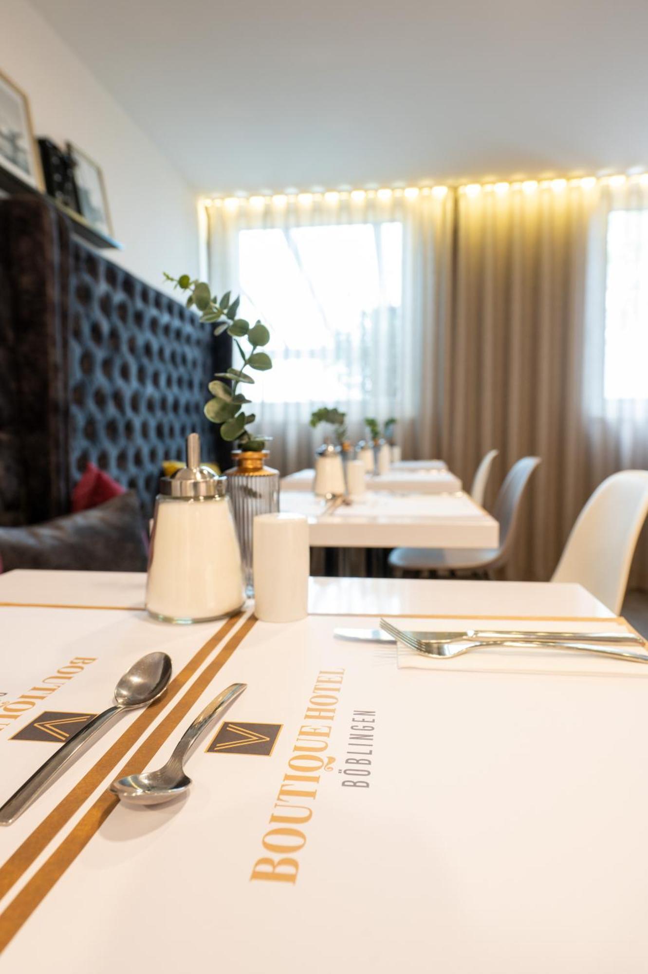V Boutique Hotel בובלינגן מראה חיצוני תמונה